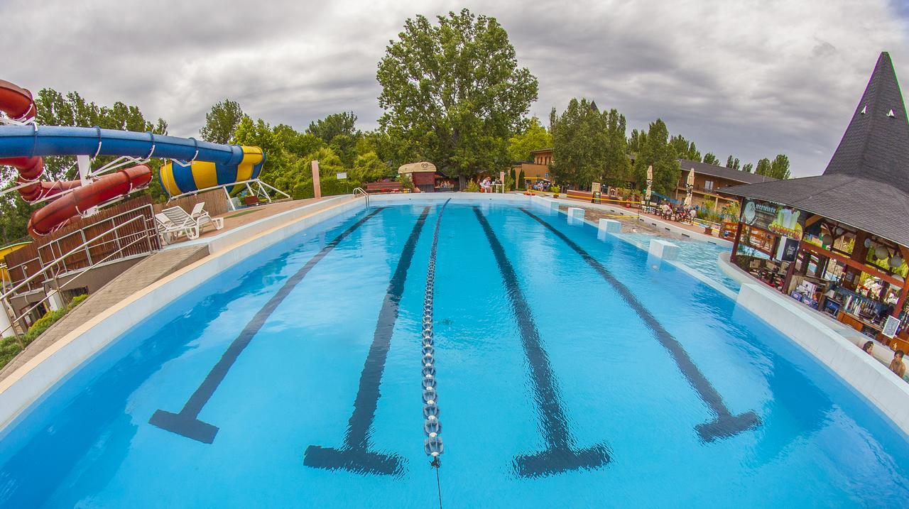 Session Hotel Ráckeve מראה חיצוני תמונה